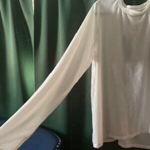 Long sleeve activewear top